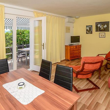 Holiday Home Ловіште Екстер'єр фото