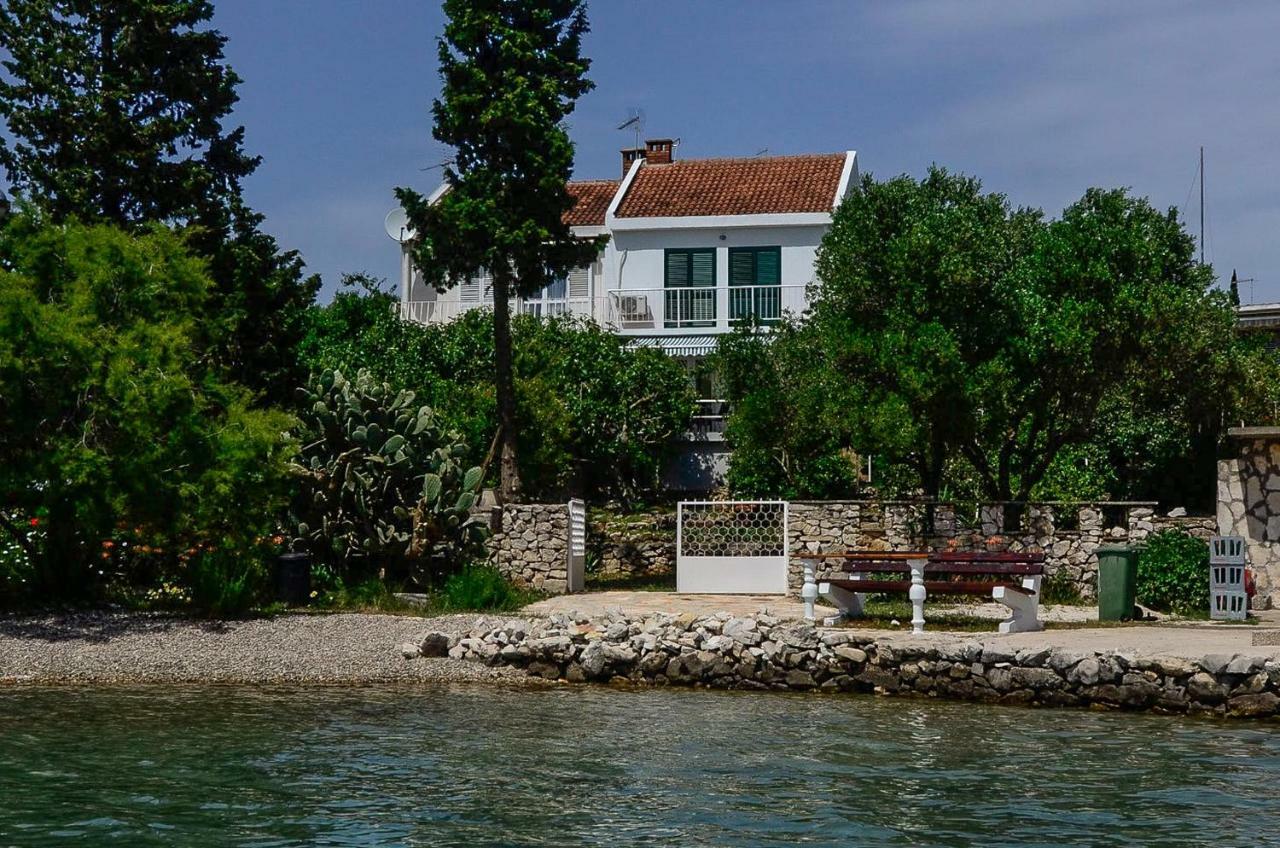 Holiday Home Ловіште Екстер'єр фото