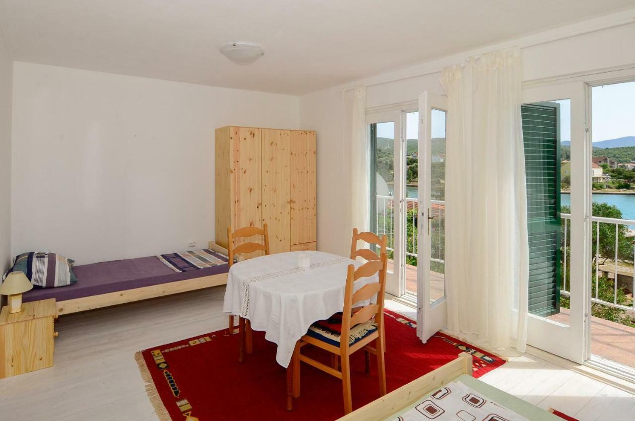 Holiday Home Ловіште Екстер'єр фото