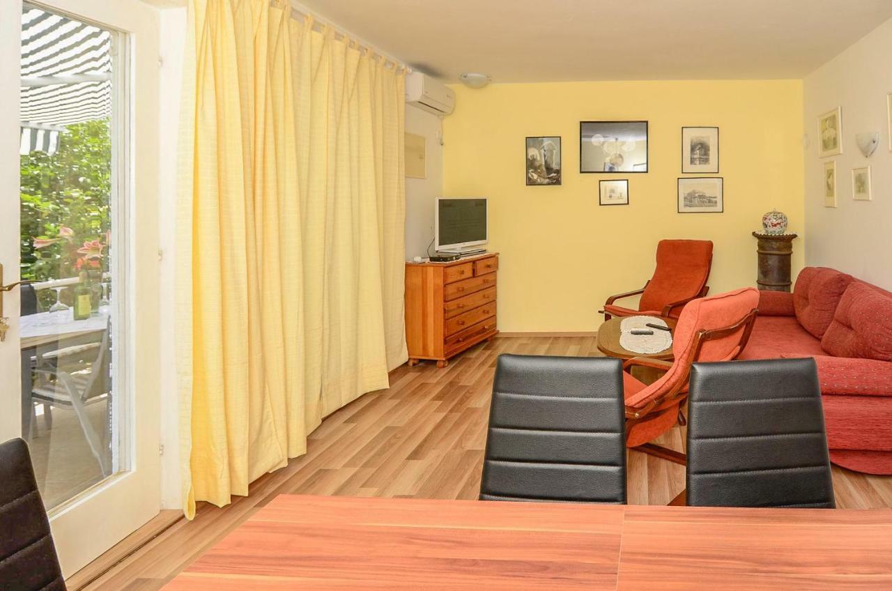 Holiday Home Ловіште Екстер'єр фото