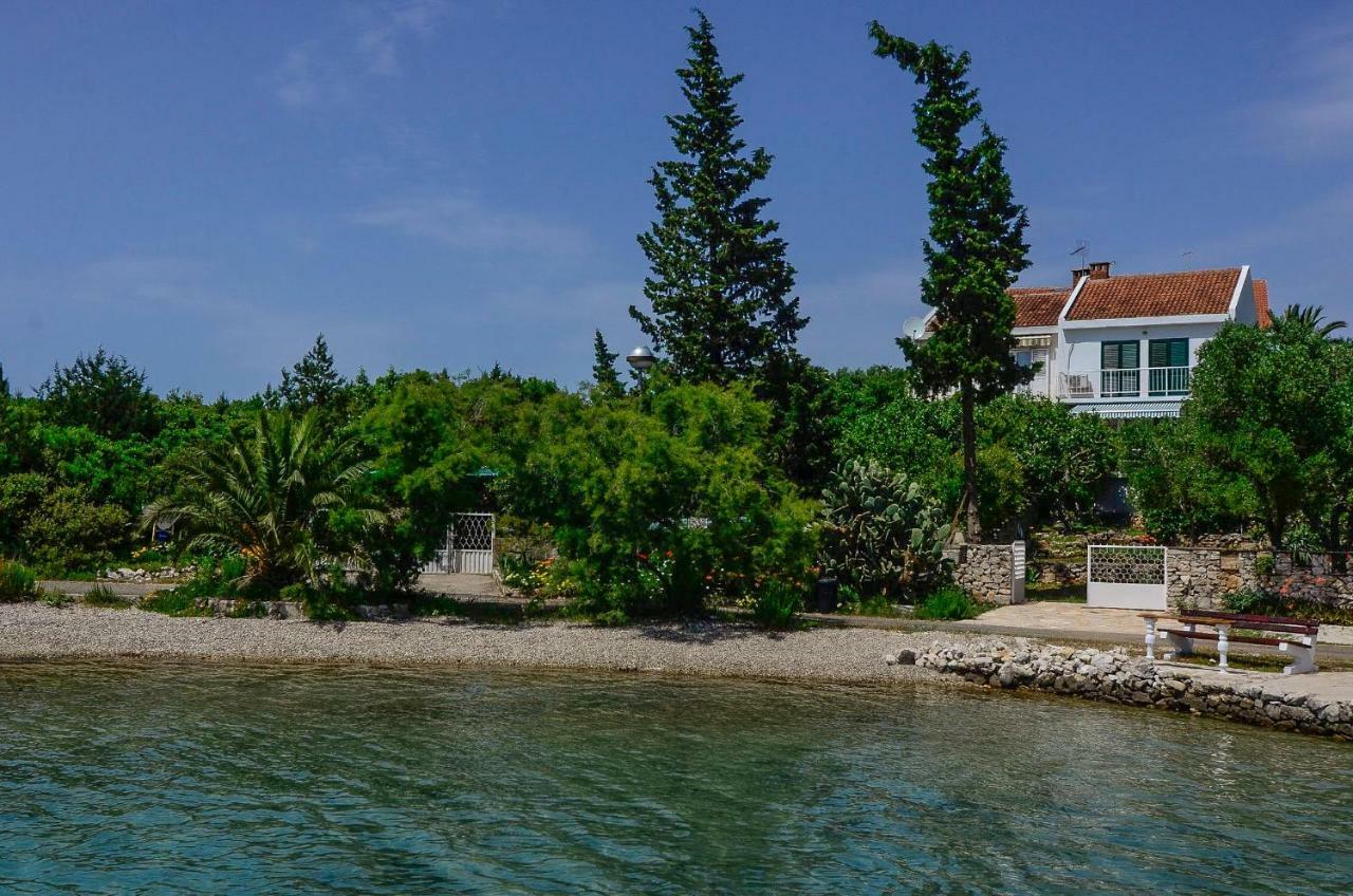 Holiday Home Ловіште Екстер'єр фото